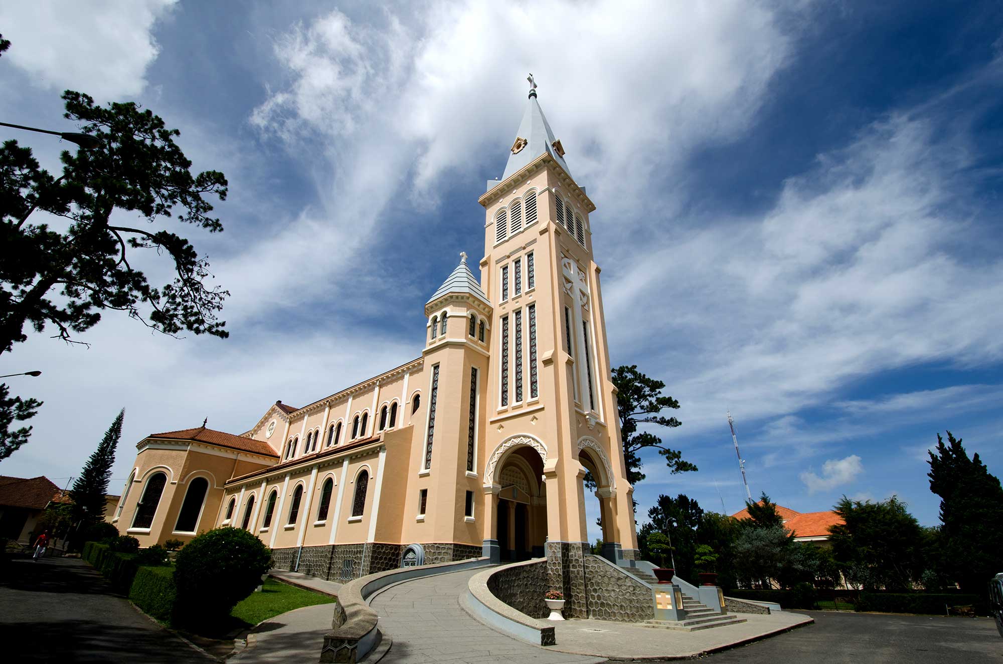 Dalat circuit, visite de la ville et découverte entre forêts et lacs