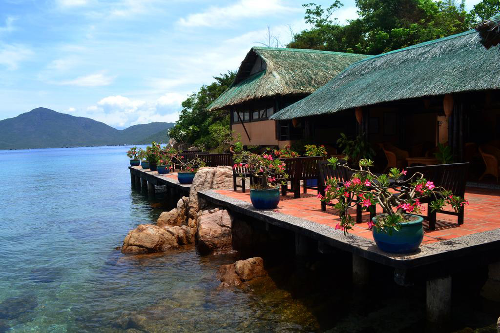 Whale Island Resort Hôtels de charme et de luxe à Nha Trang Vietnam Roads Whale Island Resort Hôtels de charme et de luxe à Nha Trang Vietnam Roads